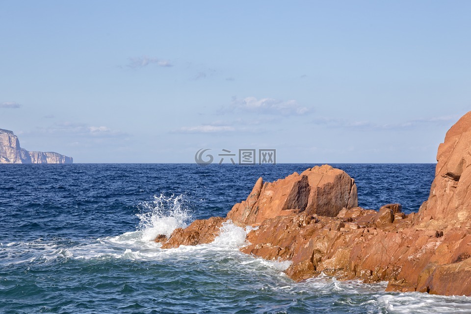 撒丁岛,阿尔巴塔,红色的岩石
