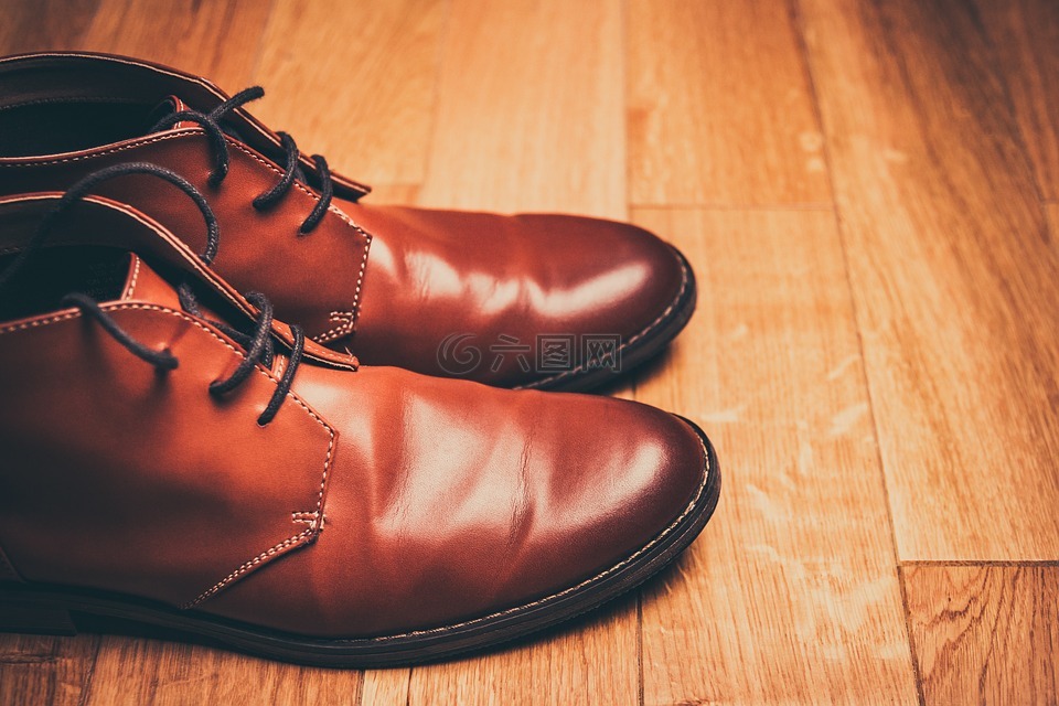 棕色的鞋子,系带鞋,棕色皮鞋