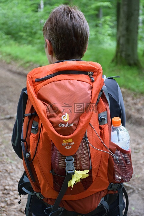 登山揹包,徒步旅行,性質