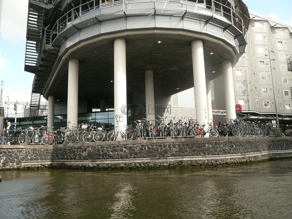 阿姆斯特丹,自行车停放处,骑崩溃