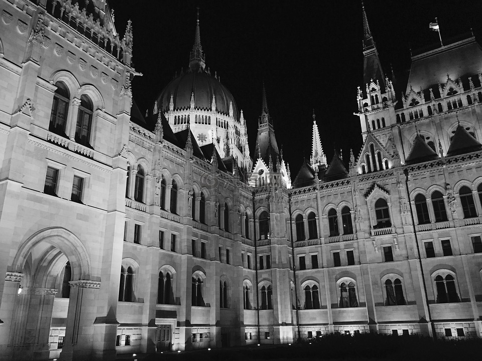 布达佩斯,议会院,黑色和白色