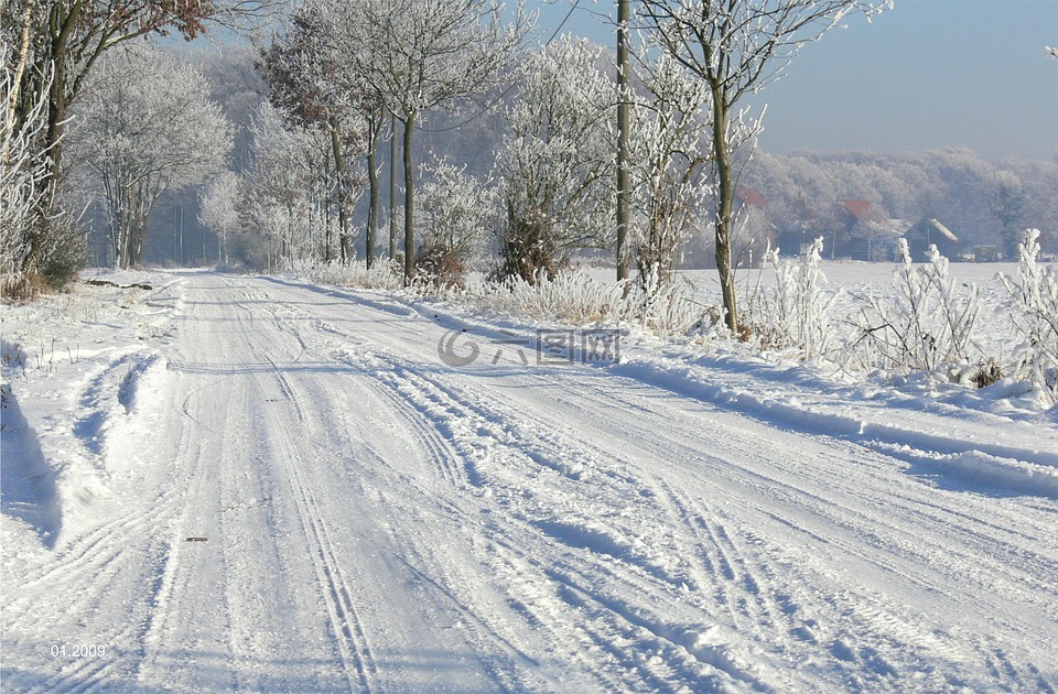 冬天的一天,巷,雪盖