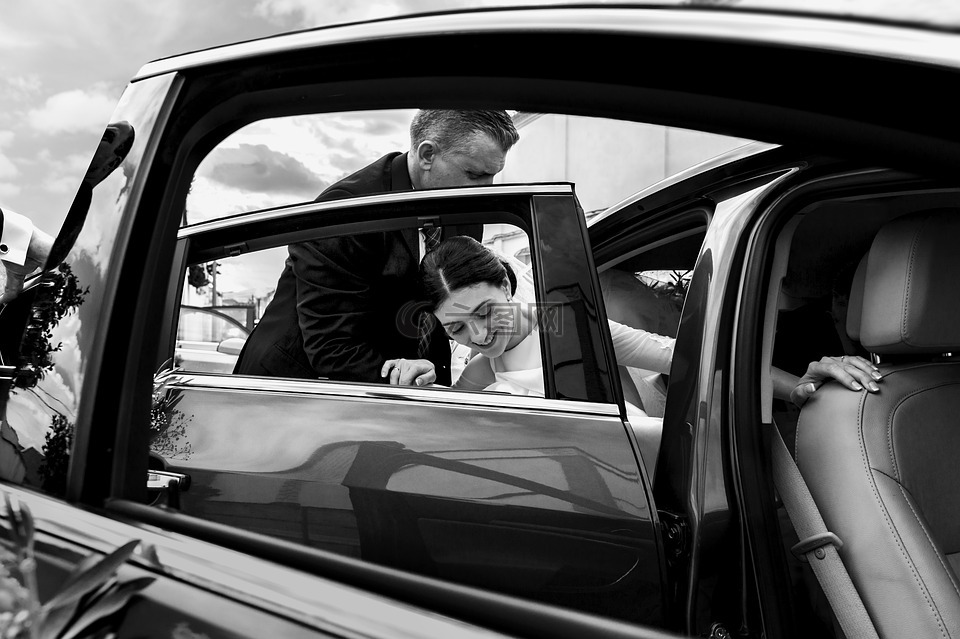 婚礼,汽车的婚礼,黑色和白色