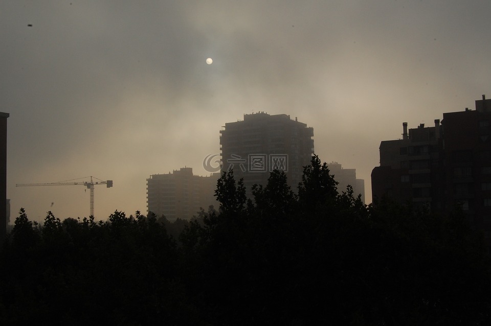 黑暗之城,雾,黑暗的一天