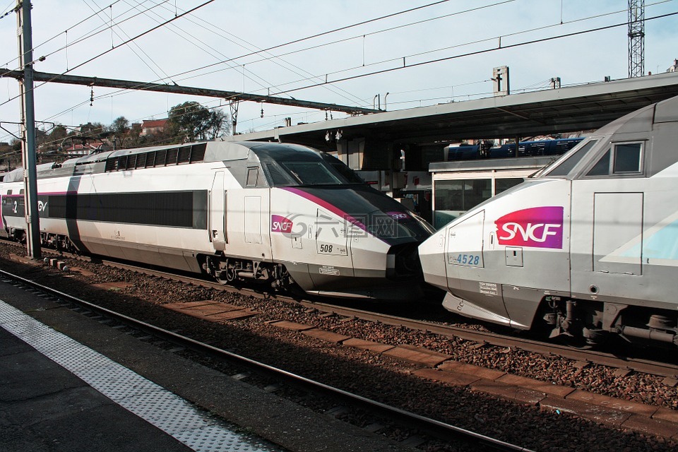 tgv 火车,耦合的 tgv,两个 tgv 火车