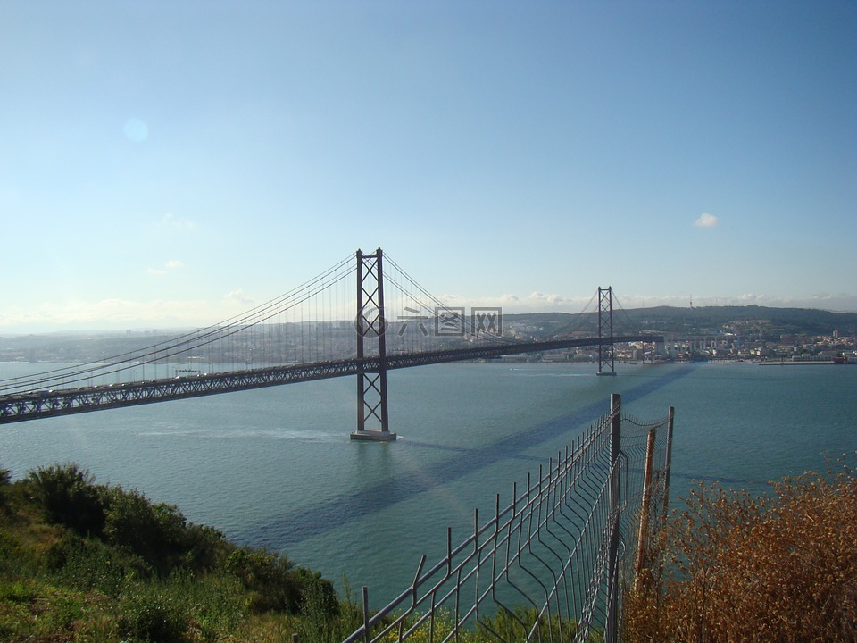 四月大桥25日,葡萄牙,里斯本