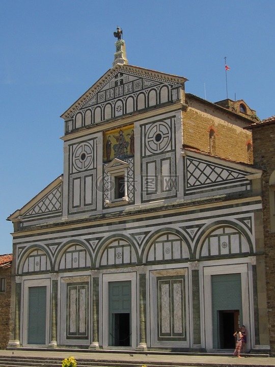 佛罗伦萨,拉托罗曼尼奇,教会圣米尼亚托阿尔蒙特