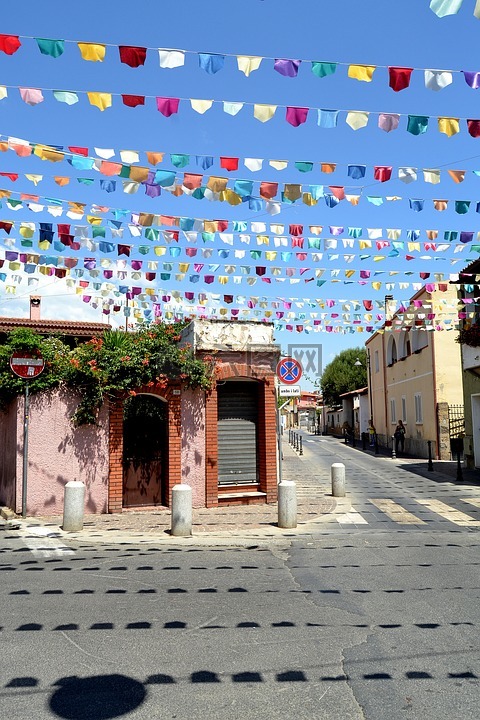 普拉撒丁岛,旗,街