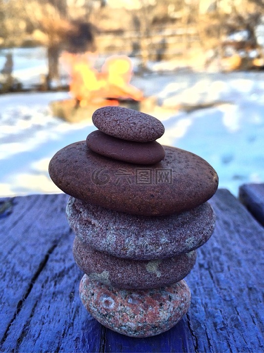 石头堆砌而成,放松,平衡