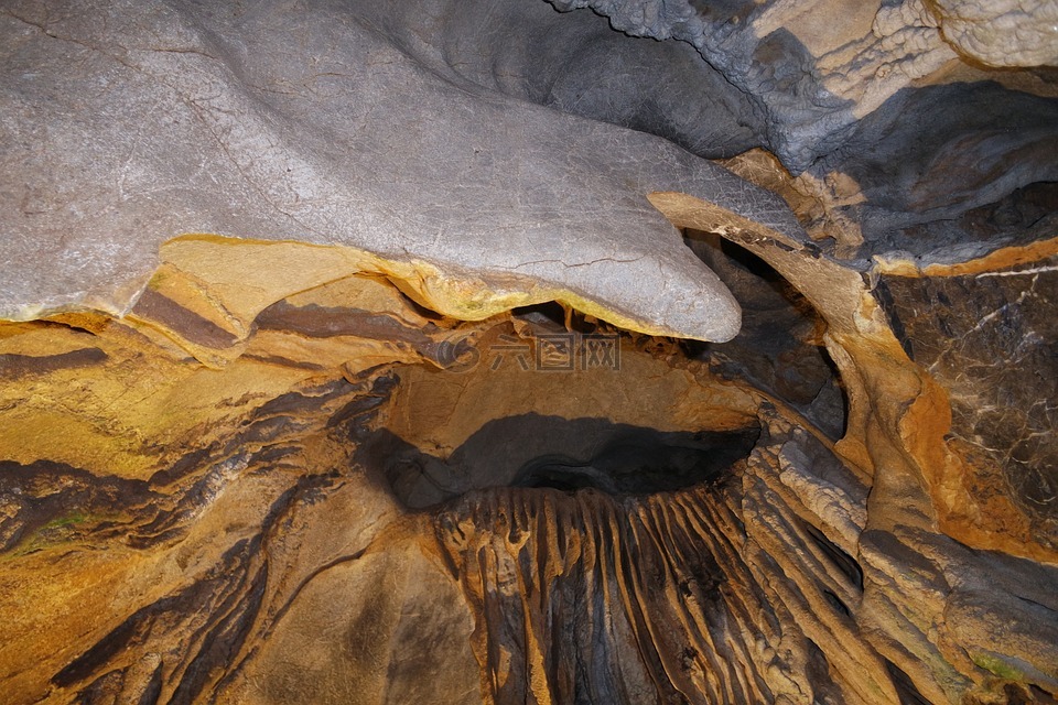 洞穴,阿拉尼亚,洞室