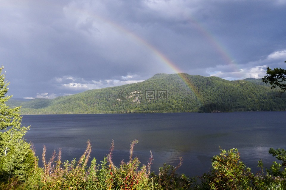 卡尼姆湖,不列颠哥伦比亚省,加拿大