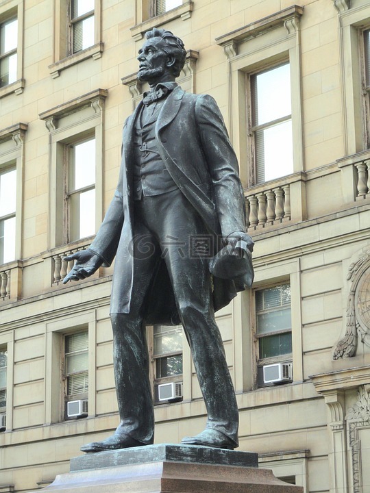亚伯拉罕 · 林肯,克利夫兰,雕像