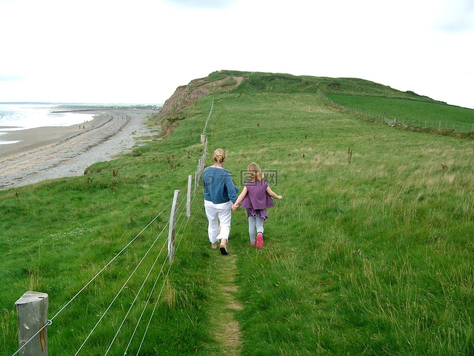 迪纳斯dinlle,海滩,悬崖