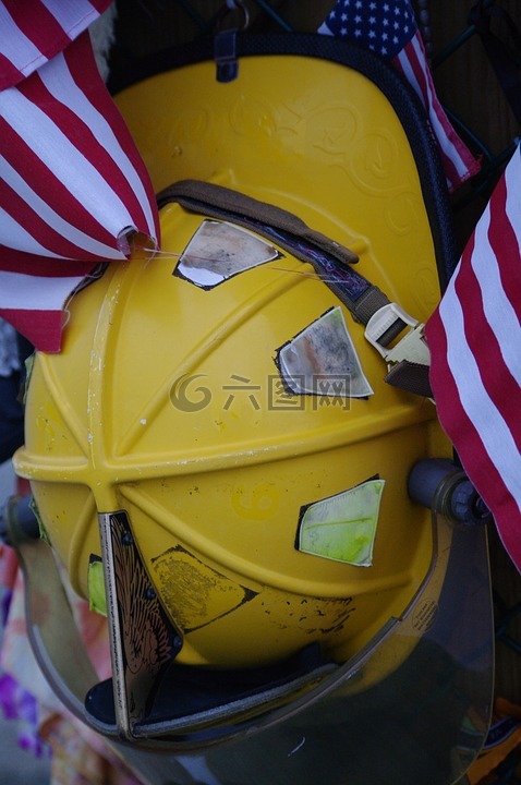9 月 11 日,消防队员,致敬