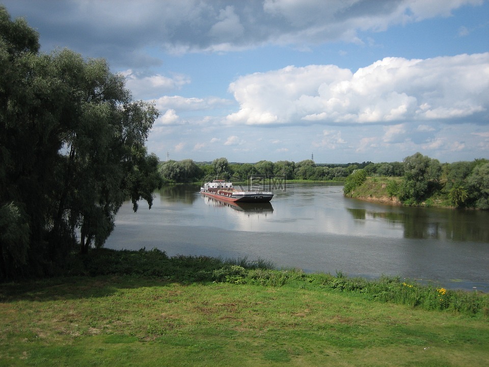 科洛姆纳,莫斯科河,夏季