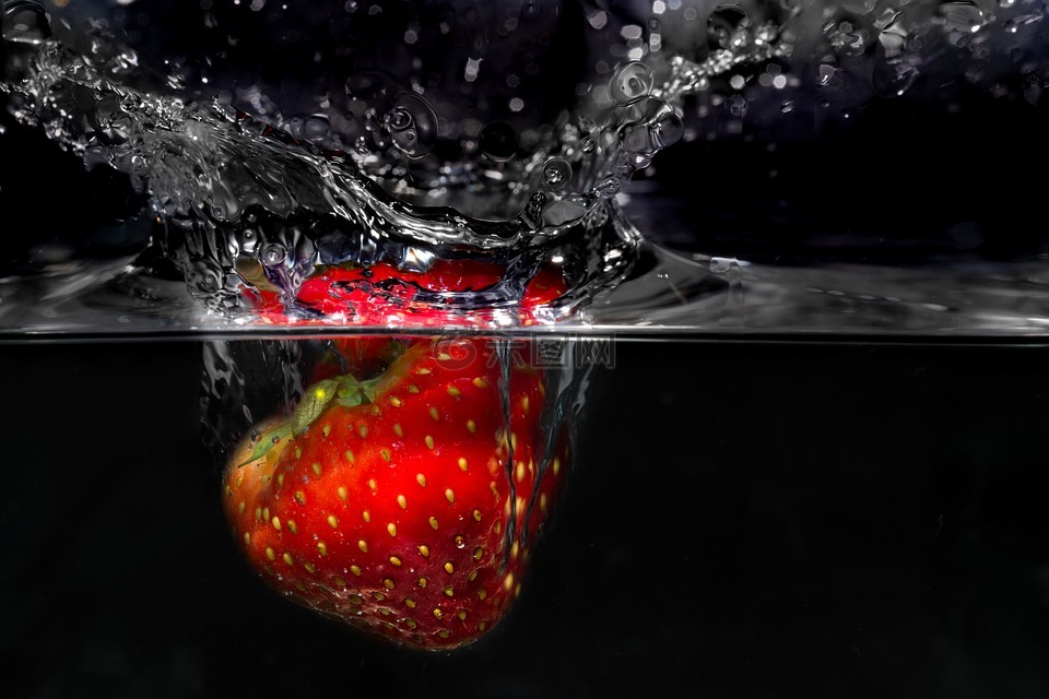 草莓,跳水,新鲜