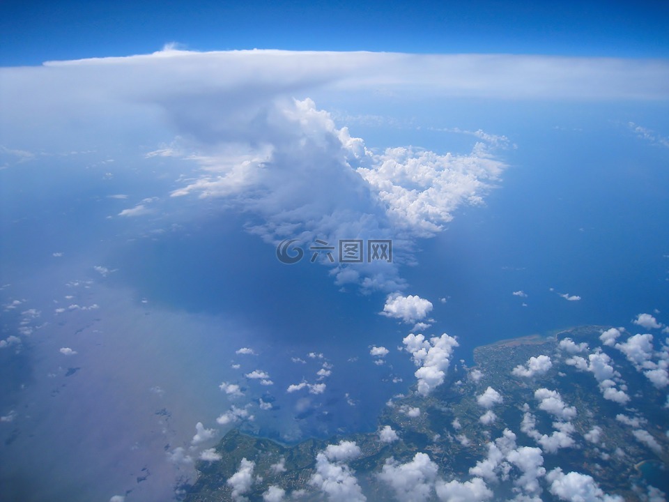 空中拍摄的照片,云,海