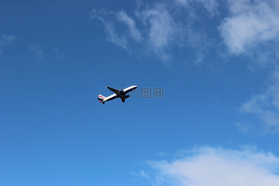 飛機天空飛