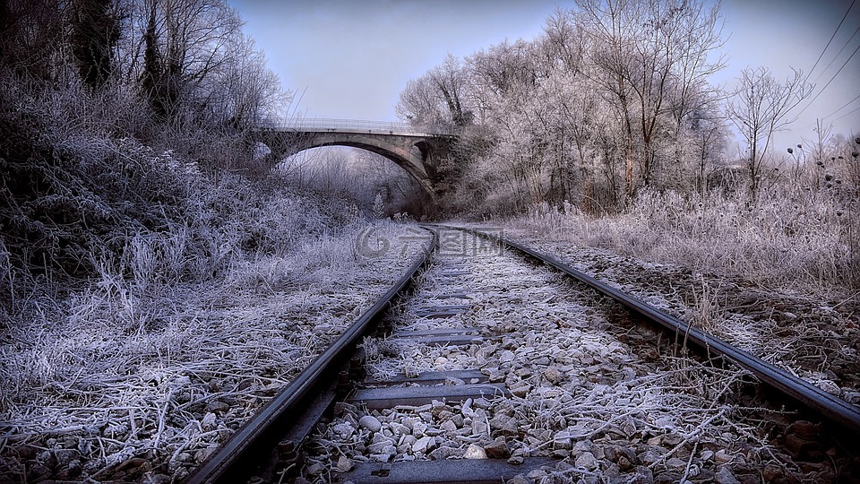 铁轨,寒冬,拱桥