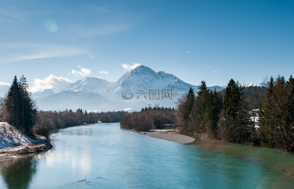 山,森林,河