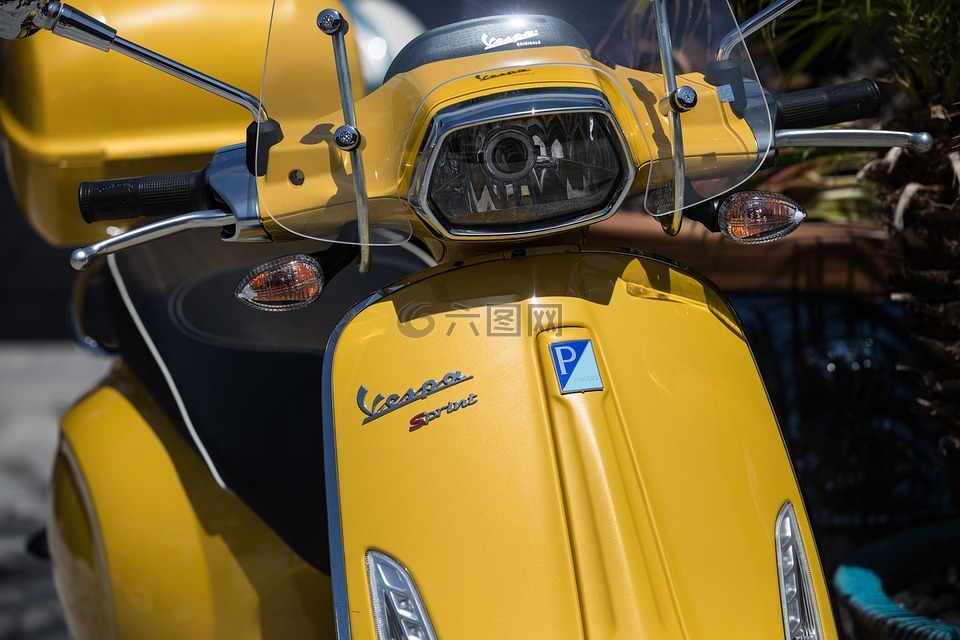 黄色的摩托车,骑,海滩
