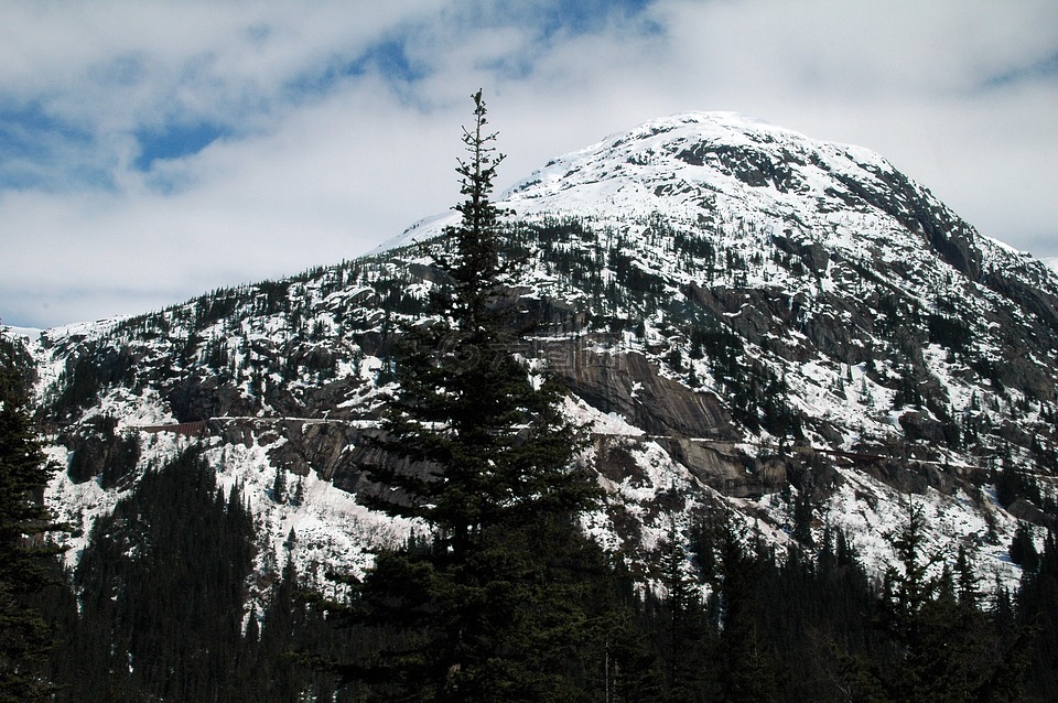 阿拉斯加州雪山