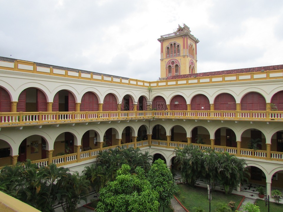 卡塔赫纳大学,母校,哥伦比亚