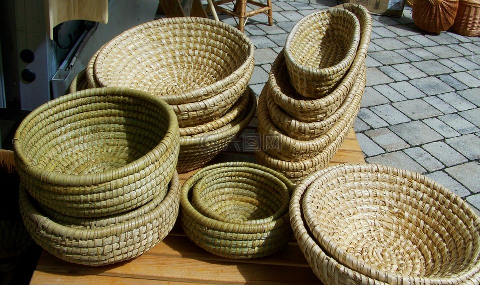 草篮,柳条筐,手工制作的产品