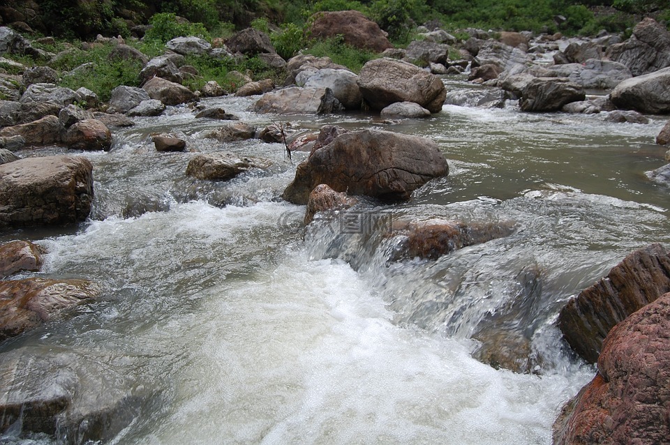 水,和,石