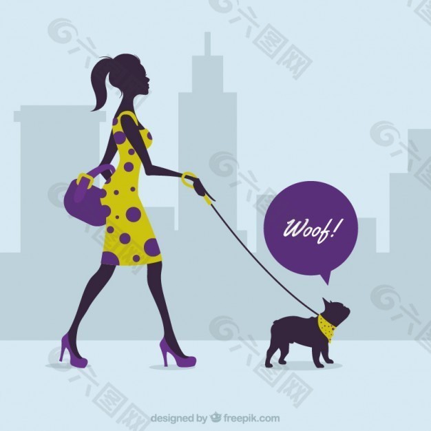 女人走她的狗