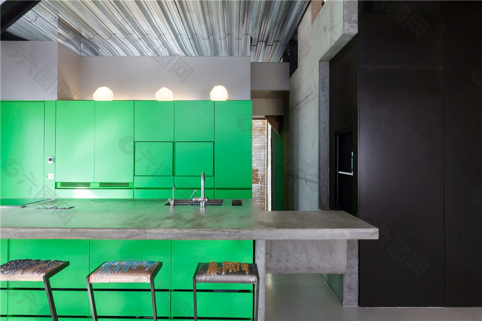 绿色墙壁客厅装修效果图