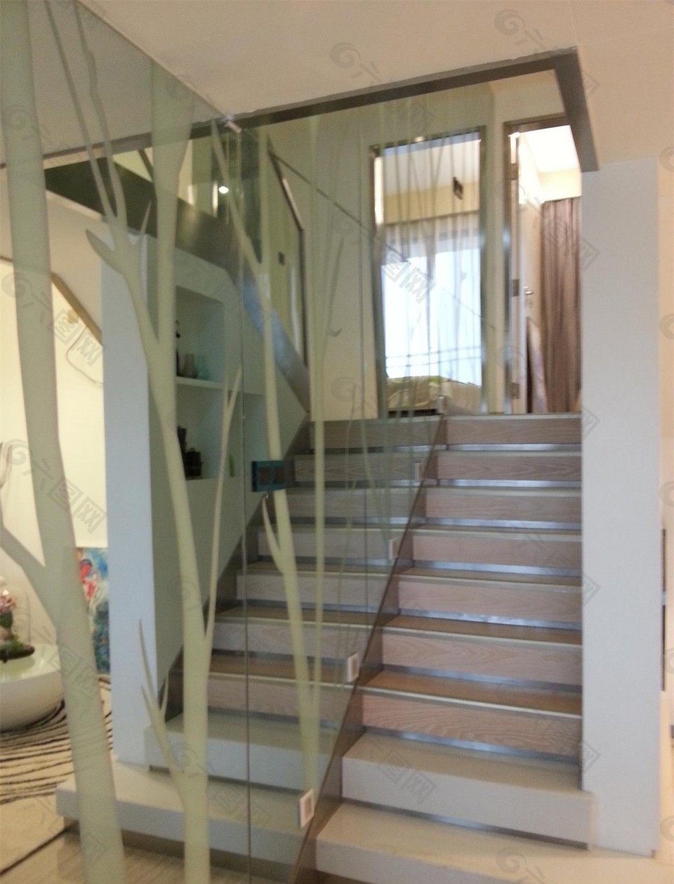 现代简约室内楼梯设计图
