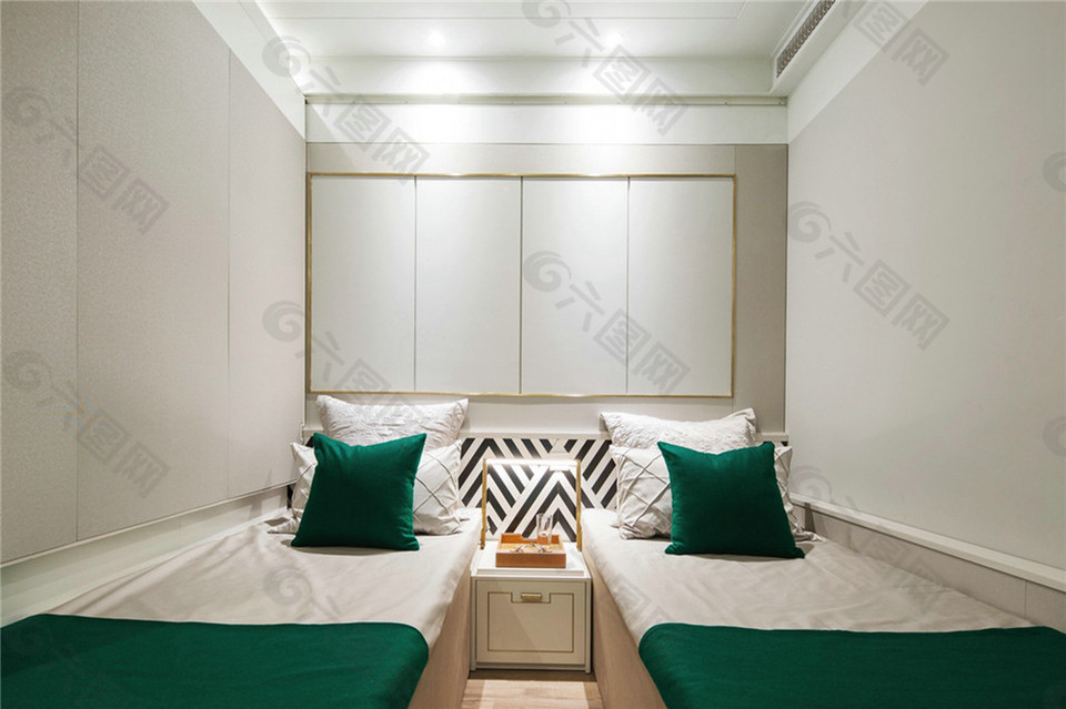 现代简约卧室双人床背景墙设计图
