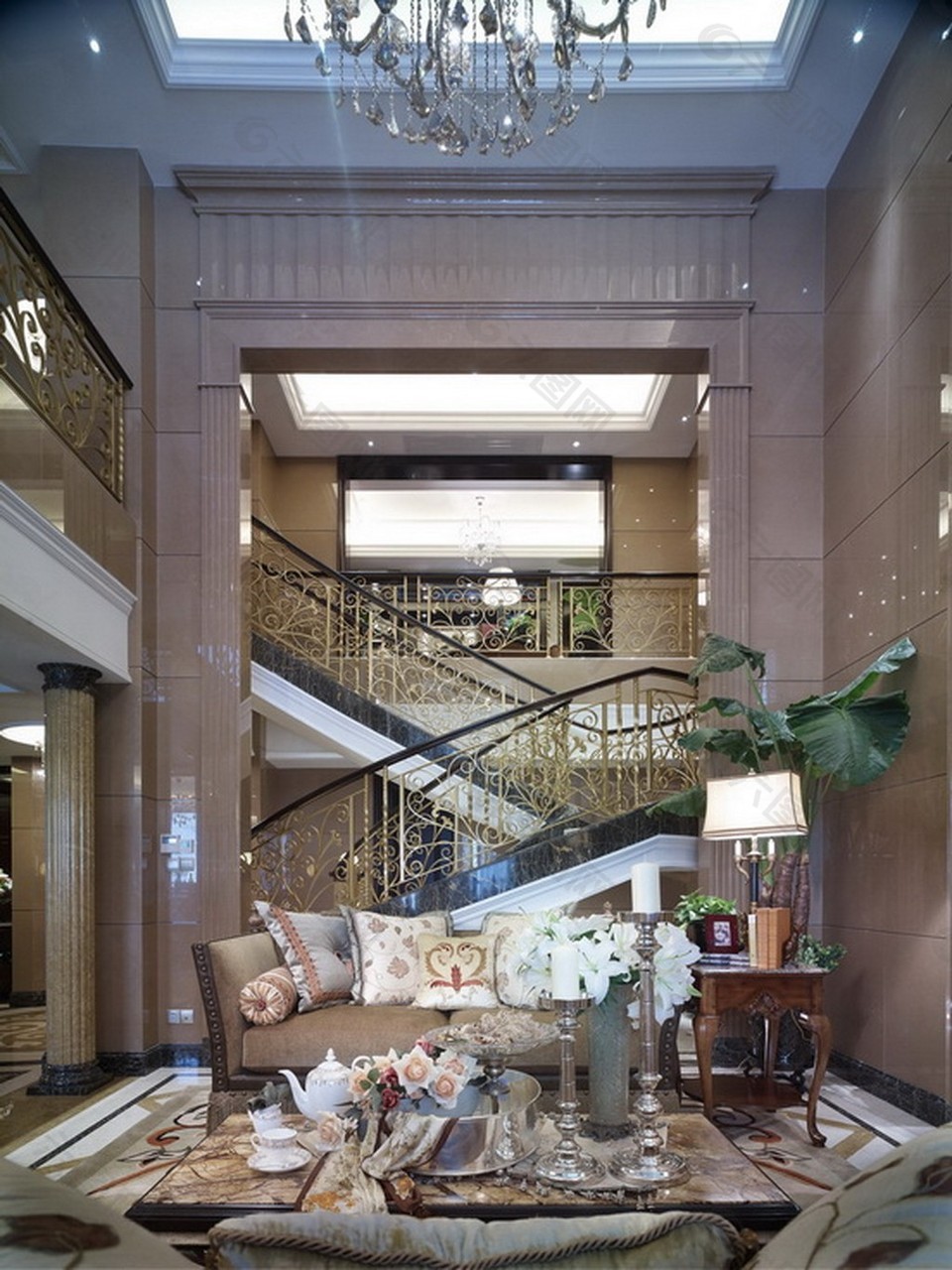 豪华客厅楼梯设计图