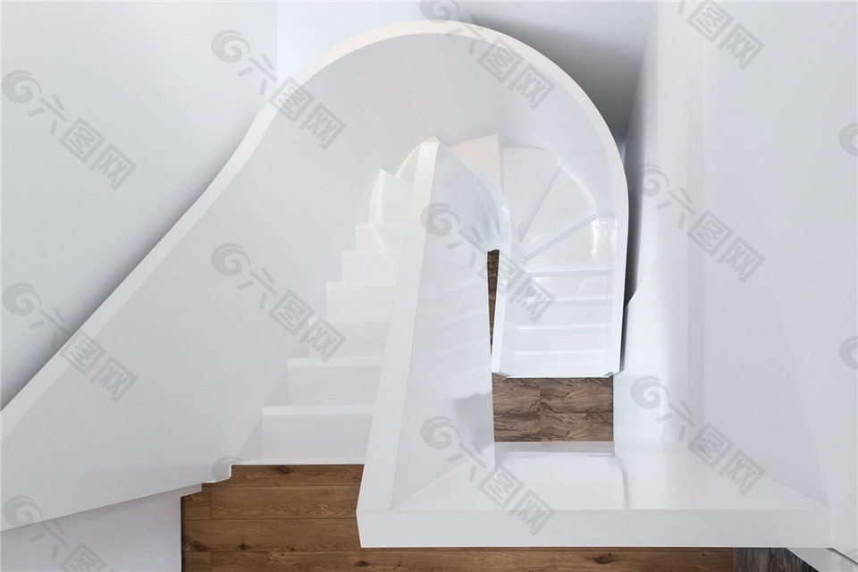 现代欧式白色楼梯装修效果图