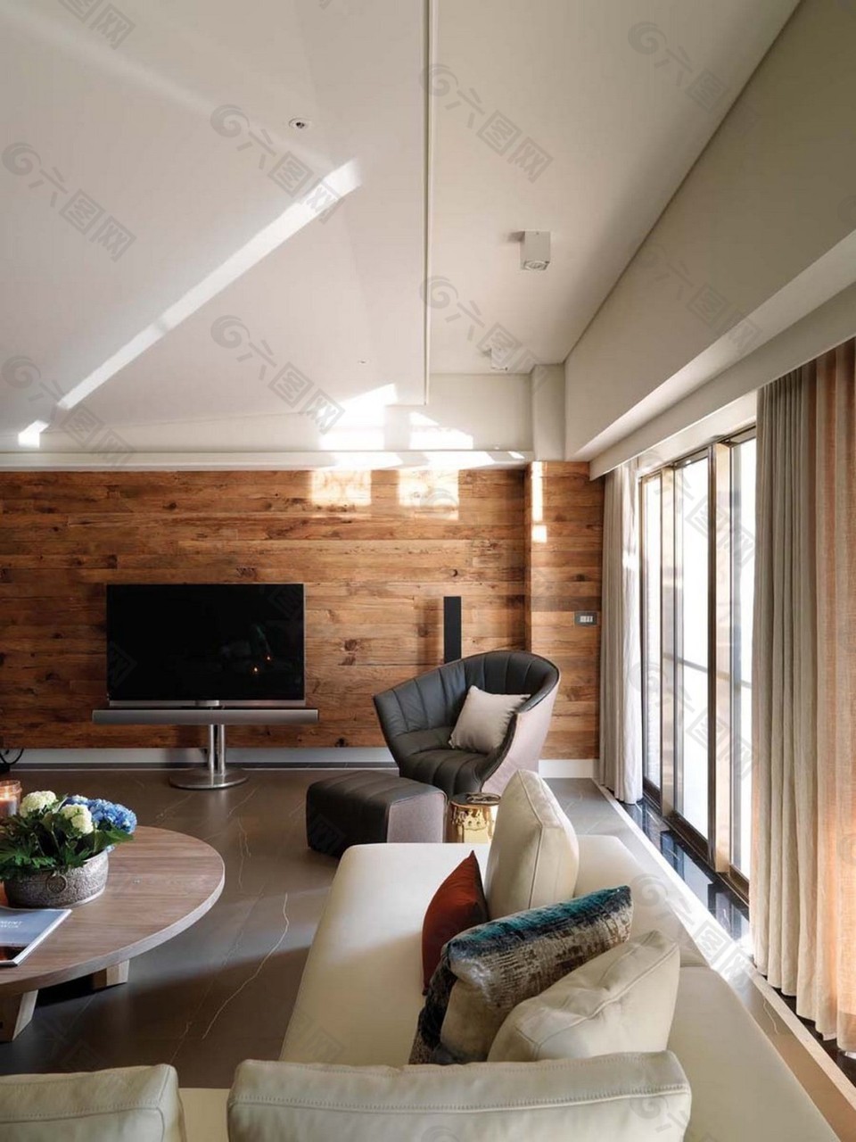 欧式客厅木质背景墙效果图