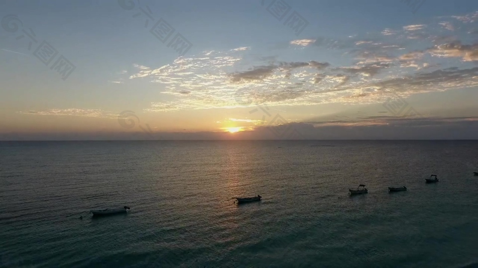 夕阳天空河面视频