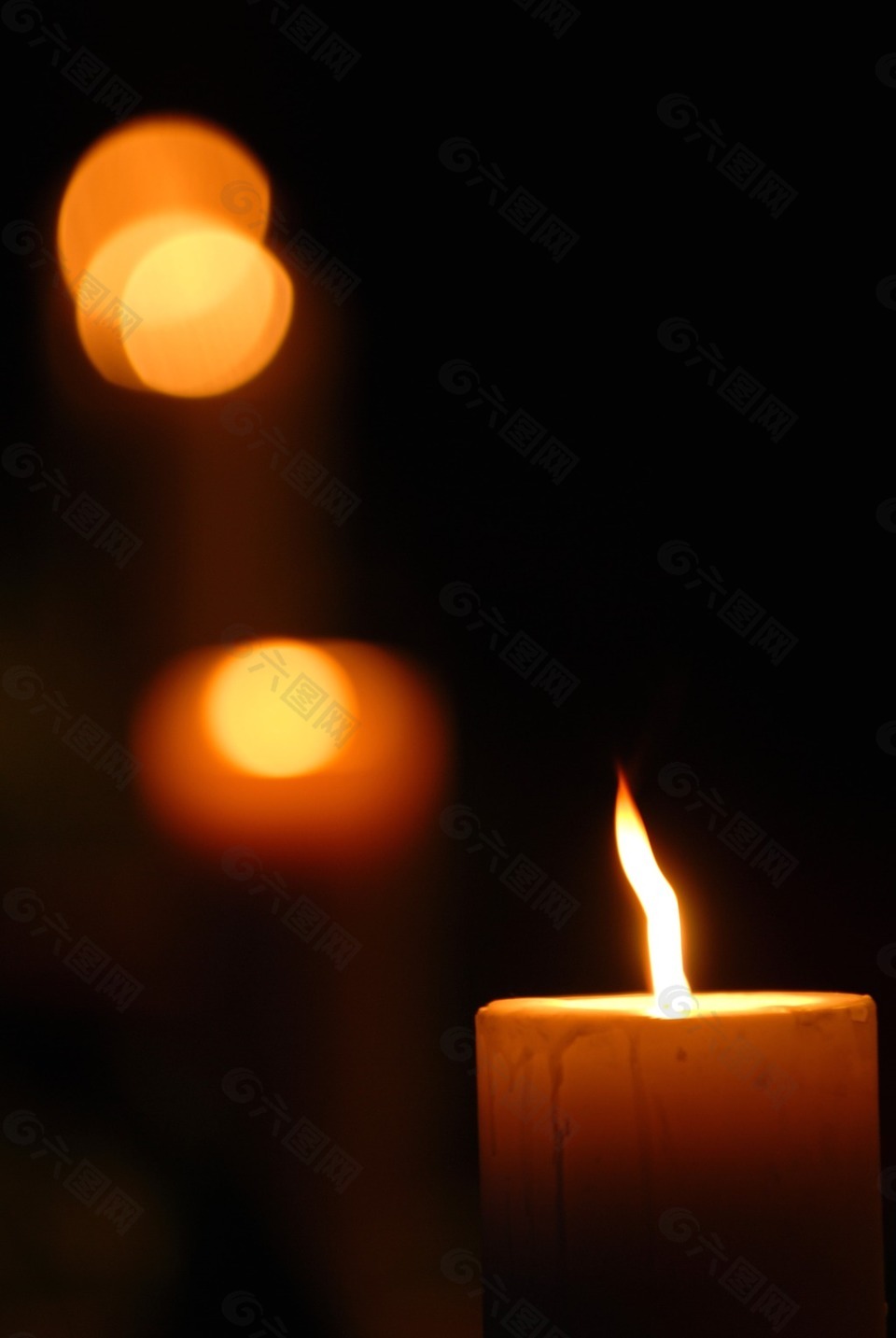 燃烧的蜡烛地震祈福图片