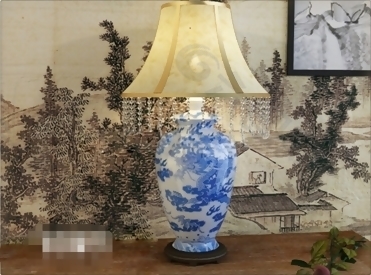 宁静古朴温馨中式复古风格青花瓷台灯素材