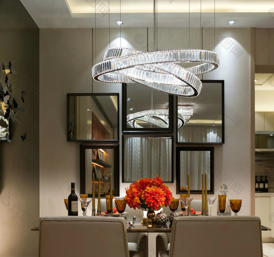 现代餐厅水晶吊灯室内设计装修效果图