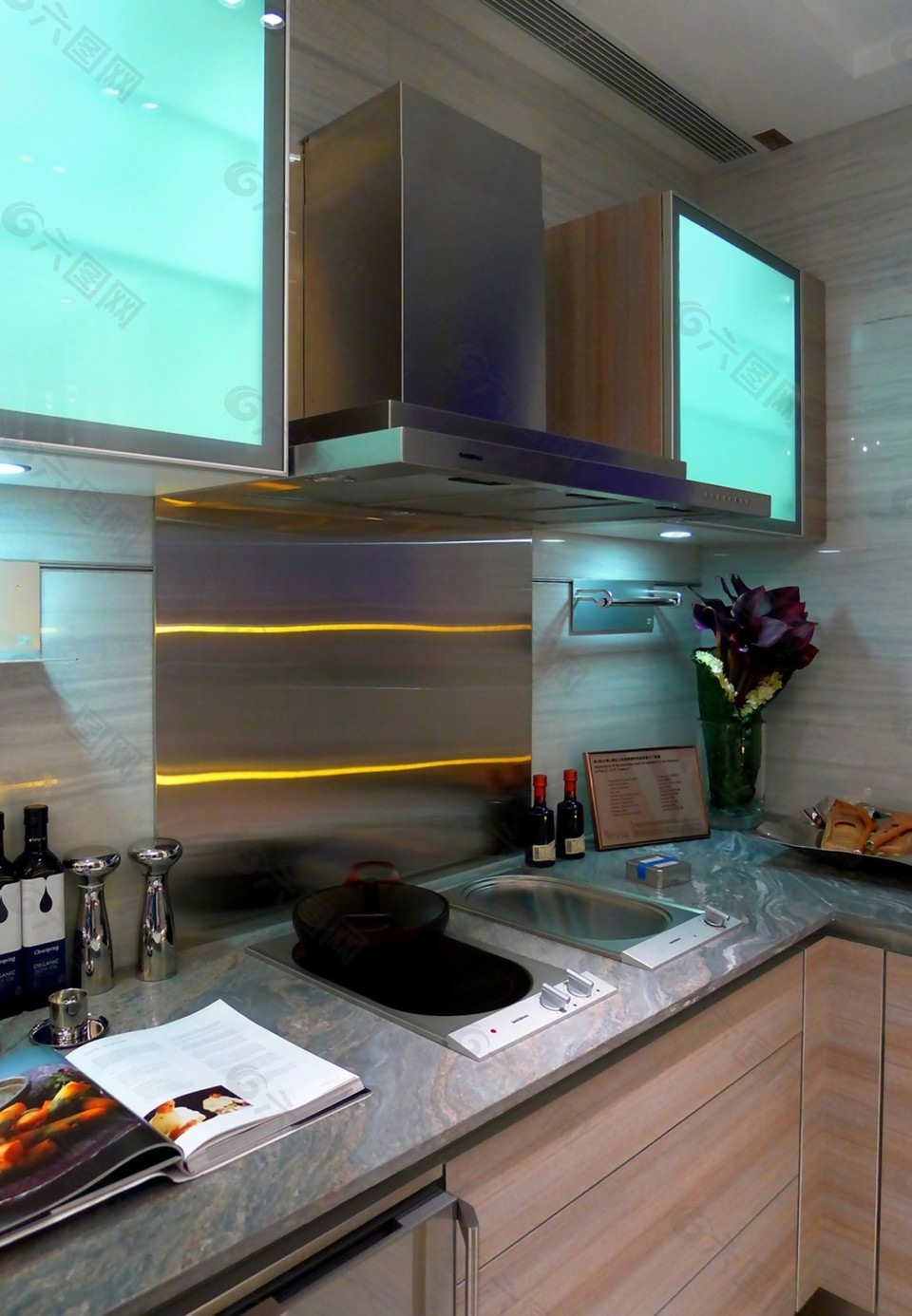 现代简约风室内设计厨房效果图集成灶