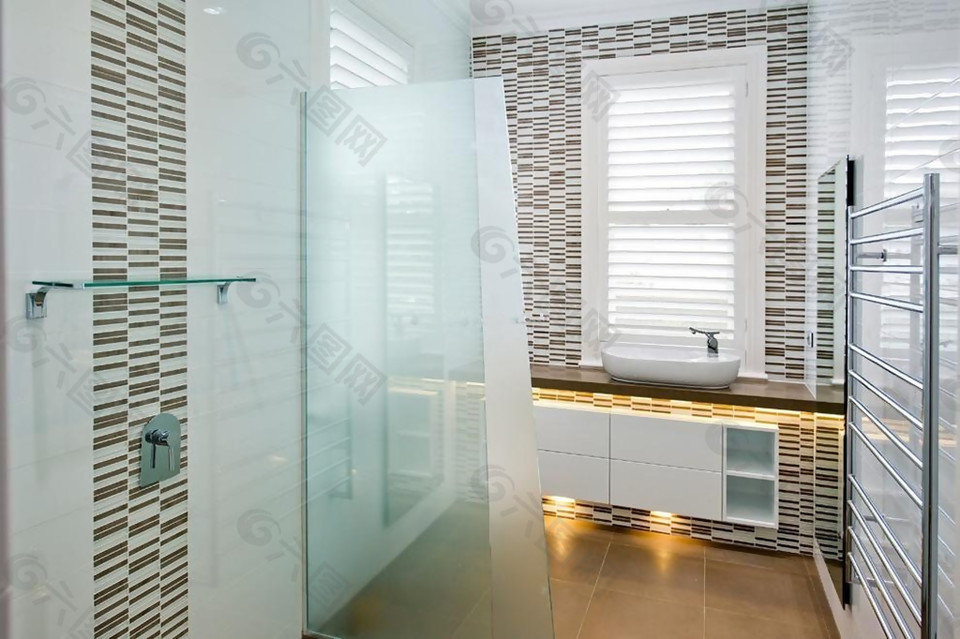 时尚现代家装卫生间玻璃隔断图