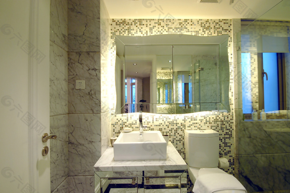 现代时尚欧式风格浴室大理石墙面装修效果图