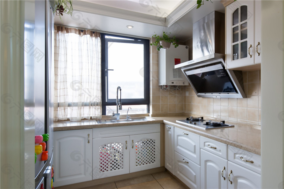 美式厨房白色橱柜装修效果图