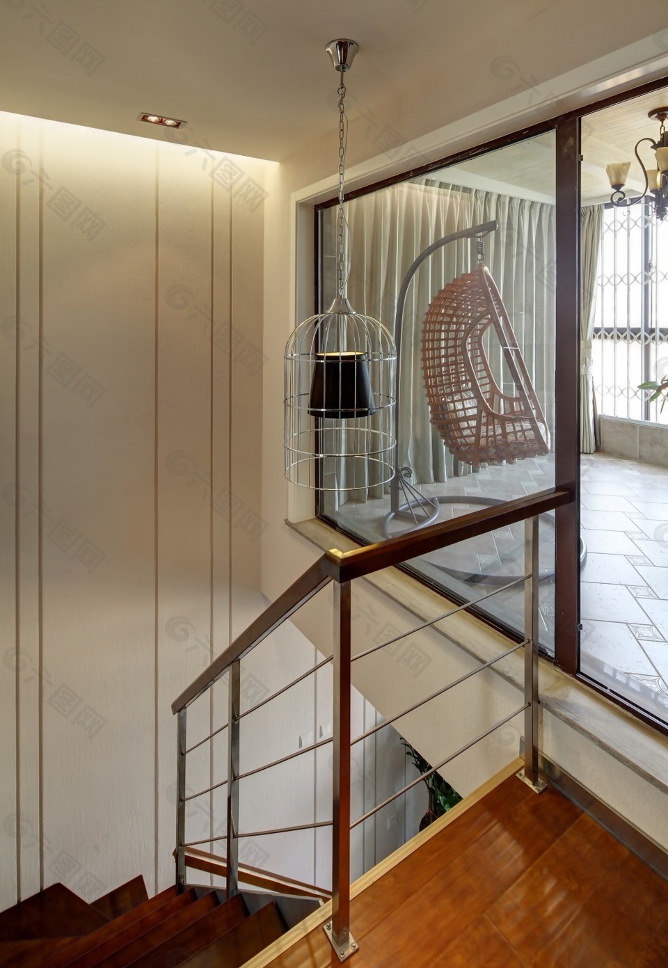 实木楼梯笼子室内设计效果图