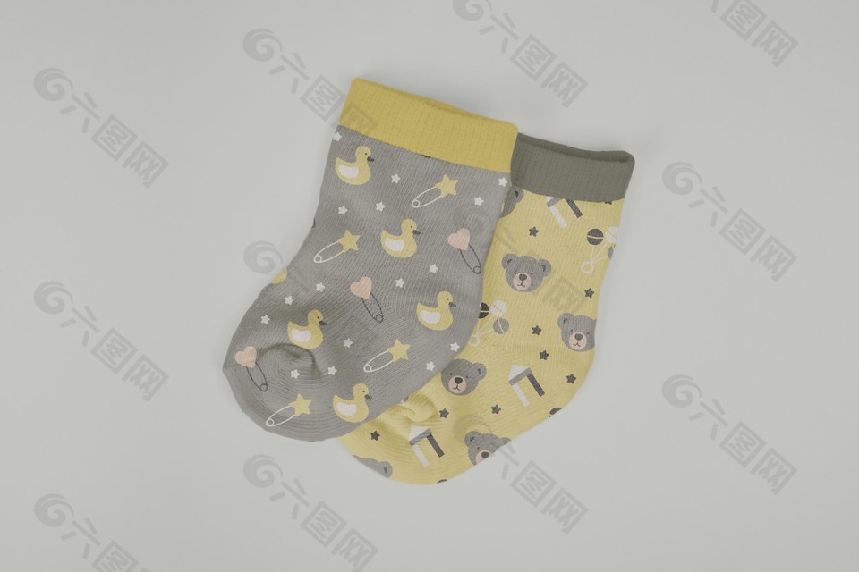 星球设计儿童袜子样机模板